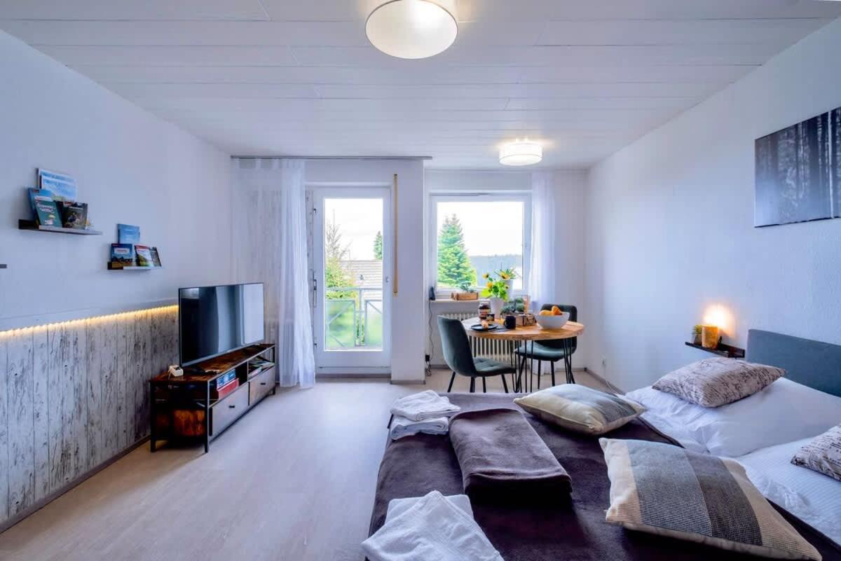 Relaxapartments Black Forest Nature Mit Beheiztem Indoor-Pool Und Sauna - Sonnenbalkon Mit Blick Ins Gruene, Schnelles Internet, Naehe Triberger Wasserfaelle, Fuer Bis Zu 2 Personen Schönwalde Exterior foto